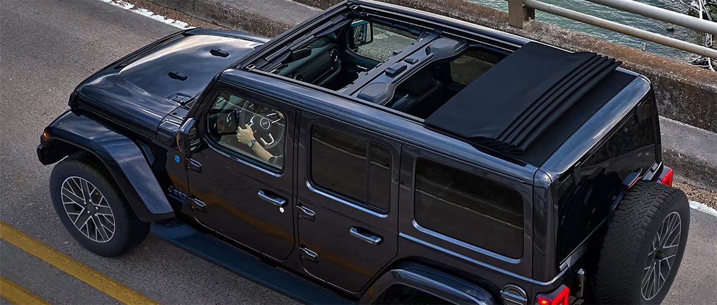photo of a retractable roof on a 2024 Jeep Wrangler 4-door